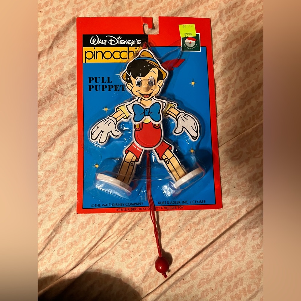 Santa’s world Vintage 1988 Pinocchio Wooden Pull Puppet *The Walt Disney Company